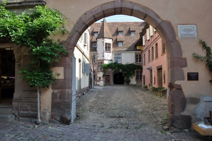 La cour des Nobles - Riquewihr