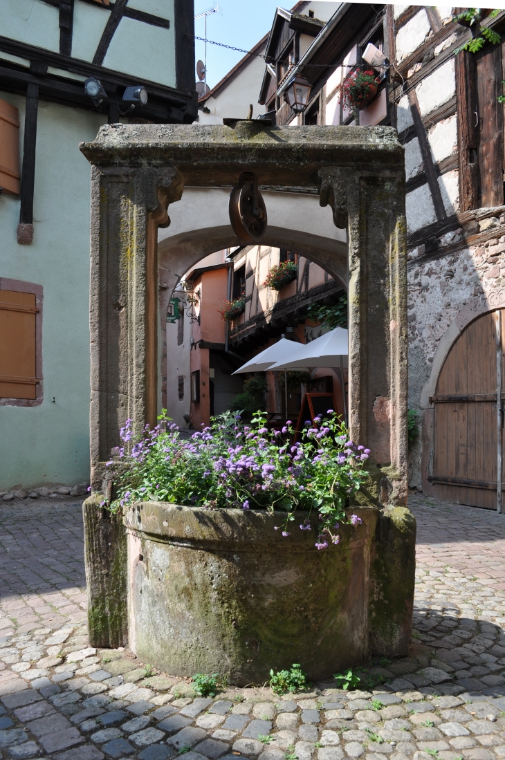 Puits de la cour des Juifs - Riquewihr