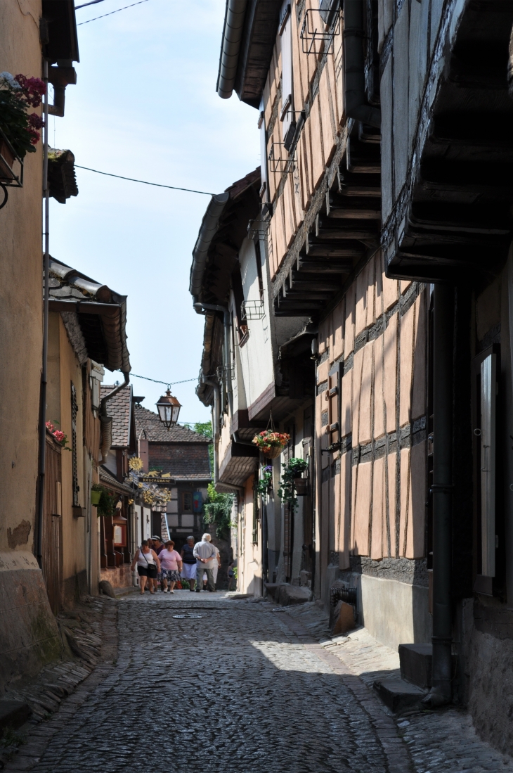 Dans la rue de Sébastopol  - Riquewihr