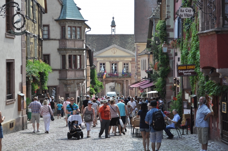 La rue de la 1ère Armée - Riquewihr