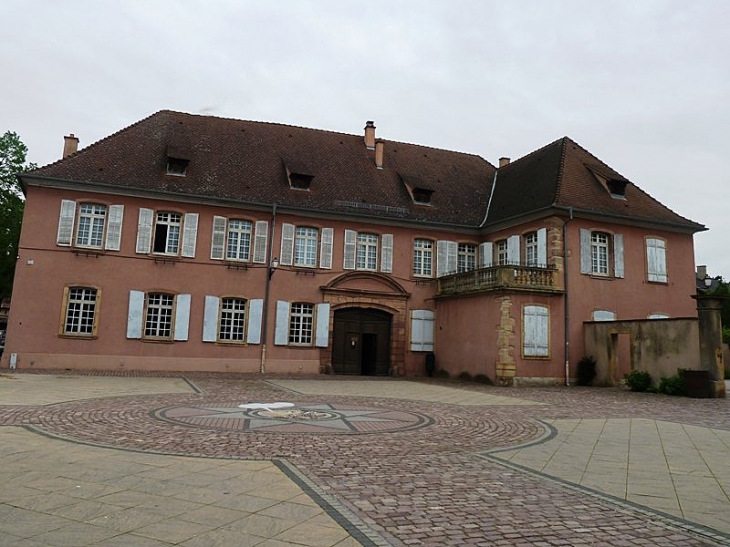 Sur le place d'Armes - Rouffach