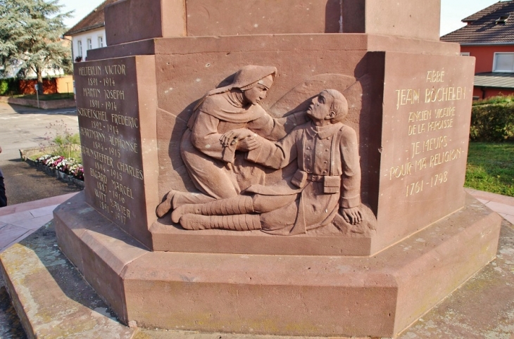 Monument-aux-Morts ( détail ) - Seppois-le-Bas