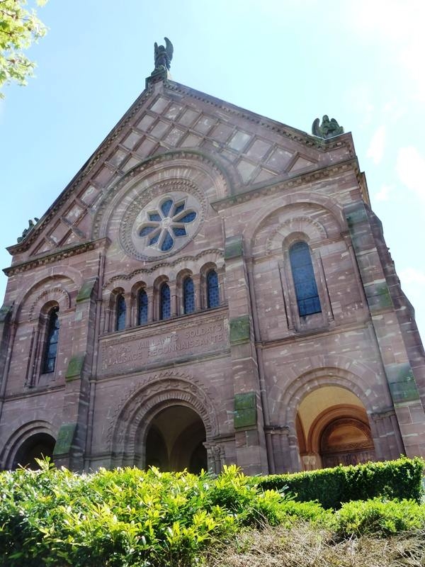 La façade de l'église de l'Emm - Sondernach