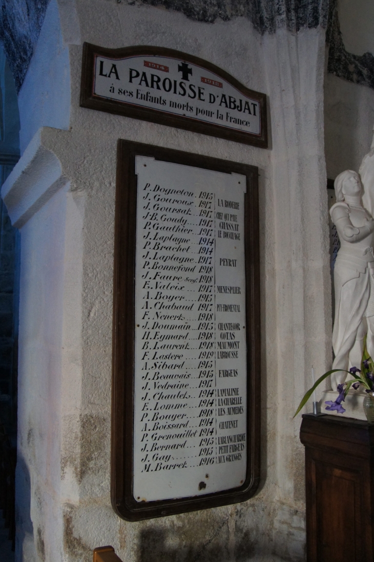 Dans l'église Saint André. - Abjat-sur-Bandiat