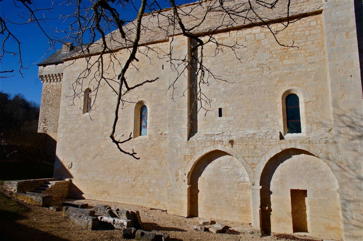 Façade sud de l'église - Ajat