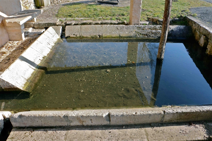 Le Lavoir - Ajat