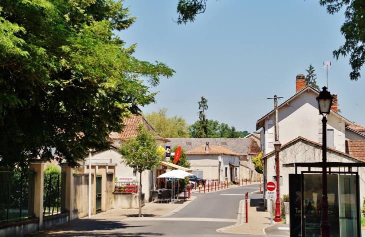 Le Village - Annesse-et-Beaulieu