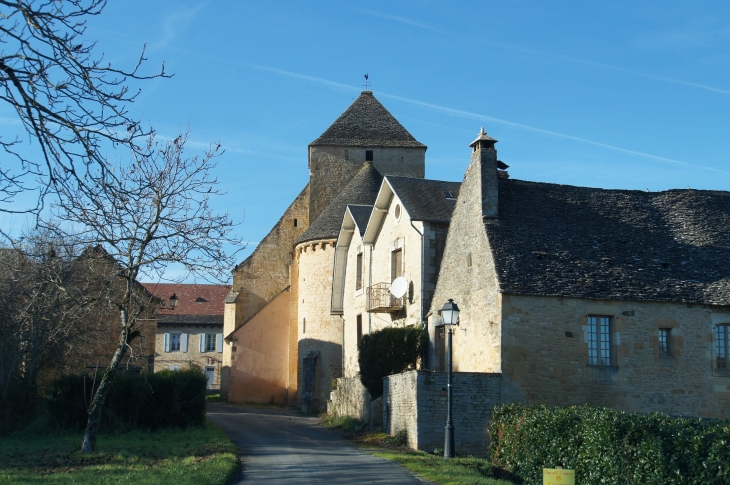 L'entrée du Village. - Archignac