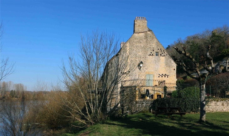 Dans le village - Badefols-sur-Dordogne