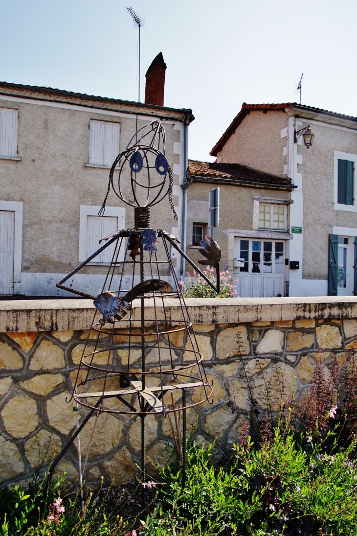 Sculpture - Bassillac