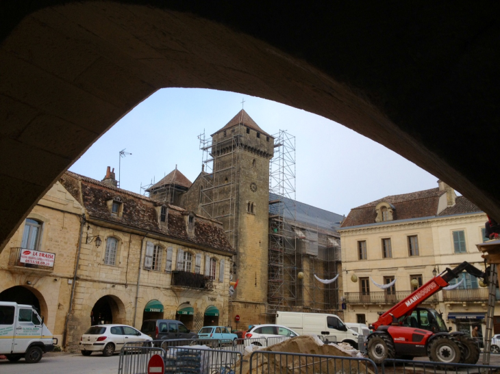 Les travaux au centre ville. - Beaumont-du-Périgord