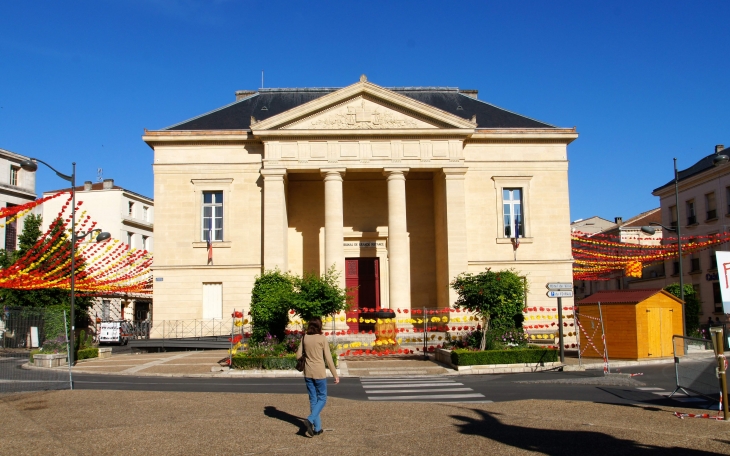 Le Tribunal de Grande Instance. - Bergerac