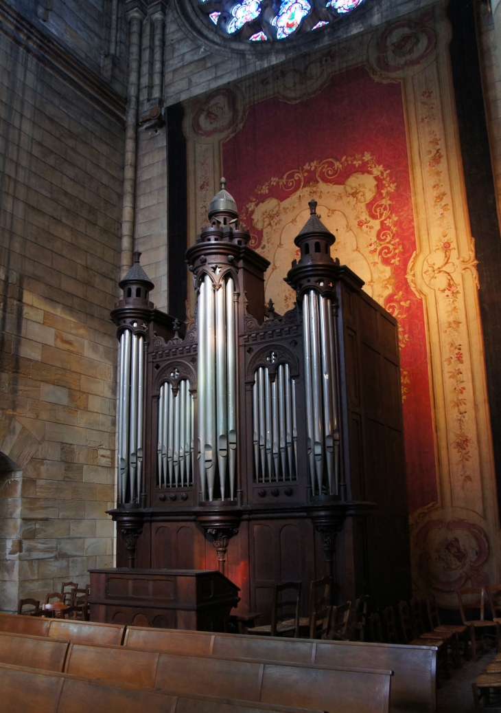 Eglise Notre-Dame : les orgues du transept gauche. - Bergerac