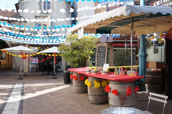 Près des Halles. - Bergerac