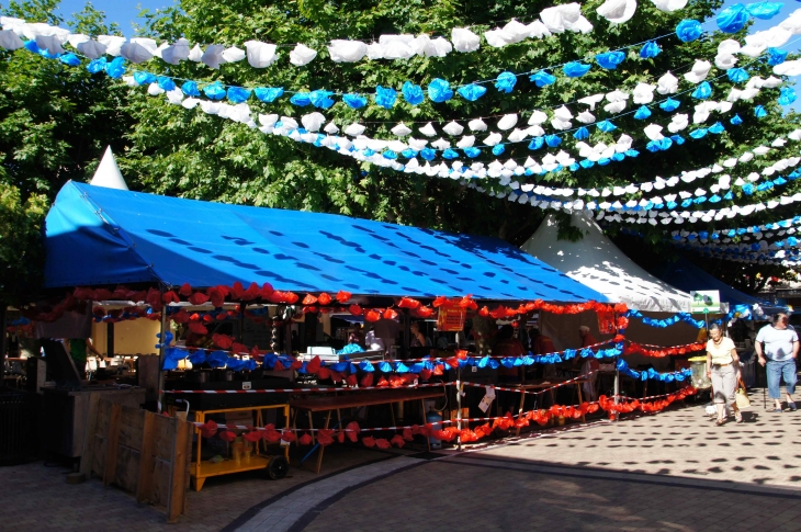 Place des Halles. - Bergerac