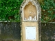 Photo suivante de Bergerac Tombe ancienne 1931 du petit cimetière de La Conne.