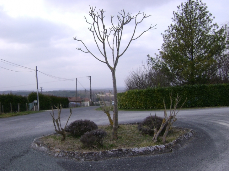 L'arbre - Bertric-Burée