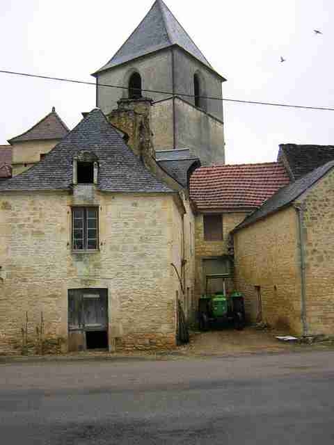 Vue de l'eglise de Borrèze