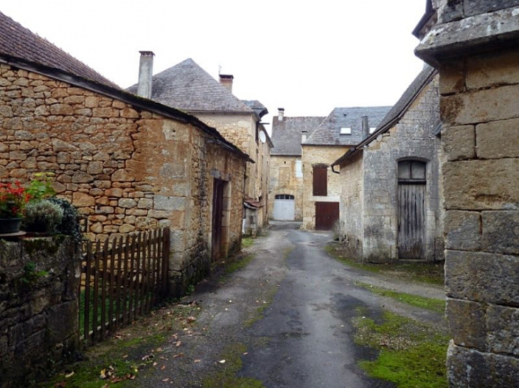 Dans le village - Borrèze