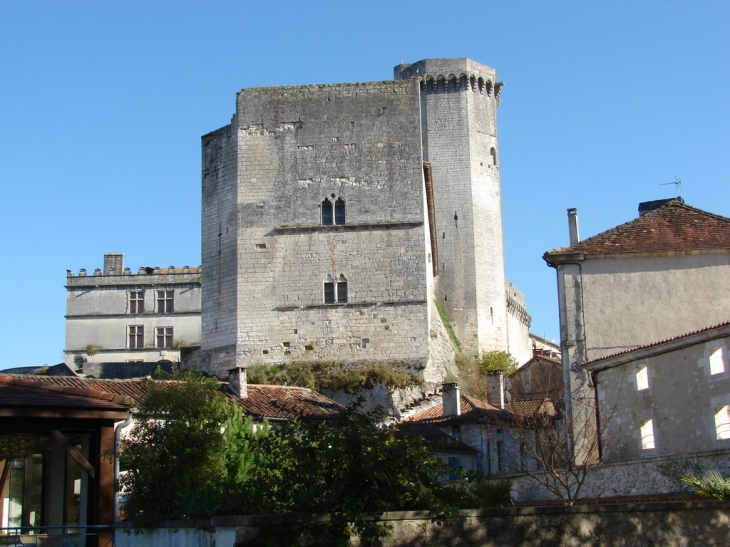 Le château (ou plutôt les châteaux) - Bourdeilles