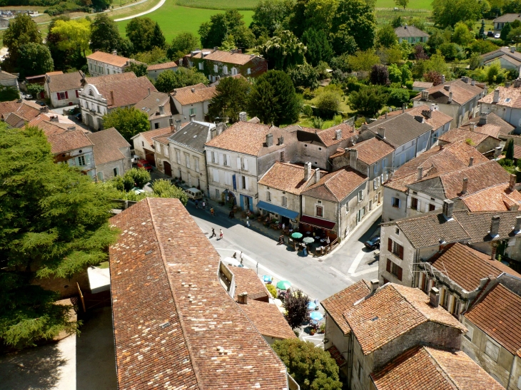 Vue sur le bourg - Bourdeilles