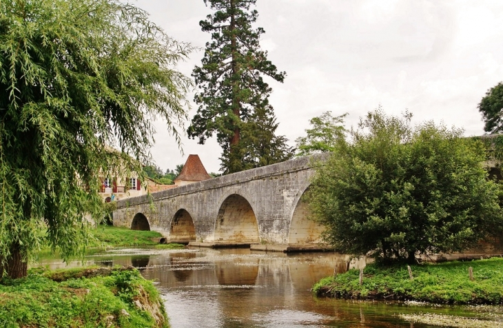 Pont sur la Dronne - Bourdeilles