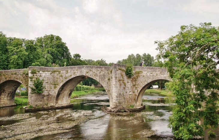 Pont sur la Dronne - Bourdeilles