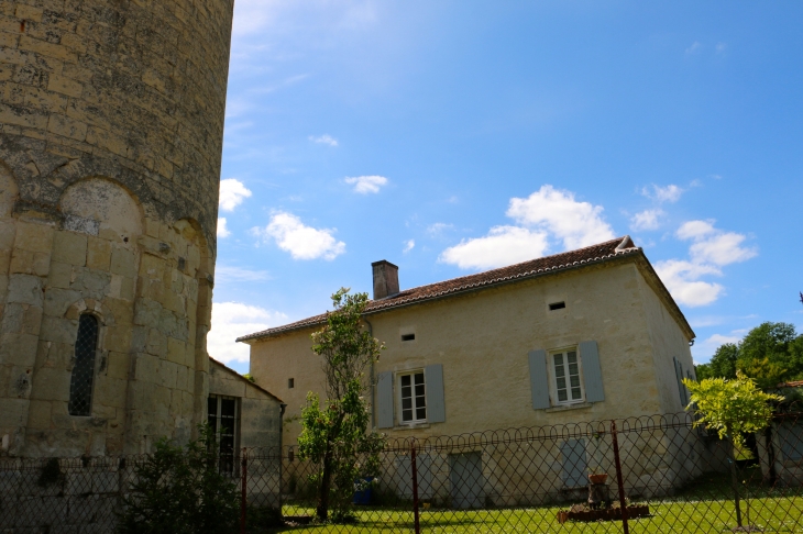 L'ancien presbytère. - Bouteilles-Saint-Sébastien