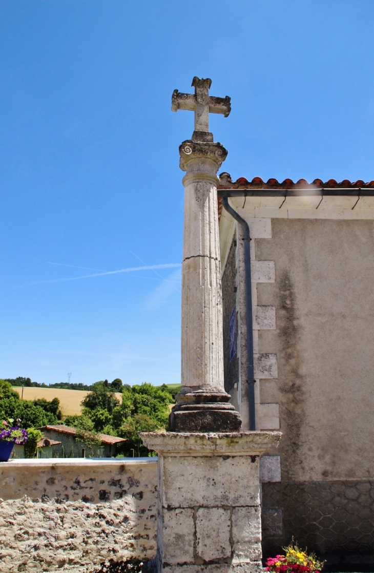 Croix - Bouteilles-Saint-Sébastien