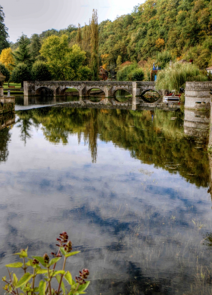 Le pont coudé - Brantôme