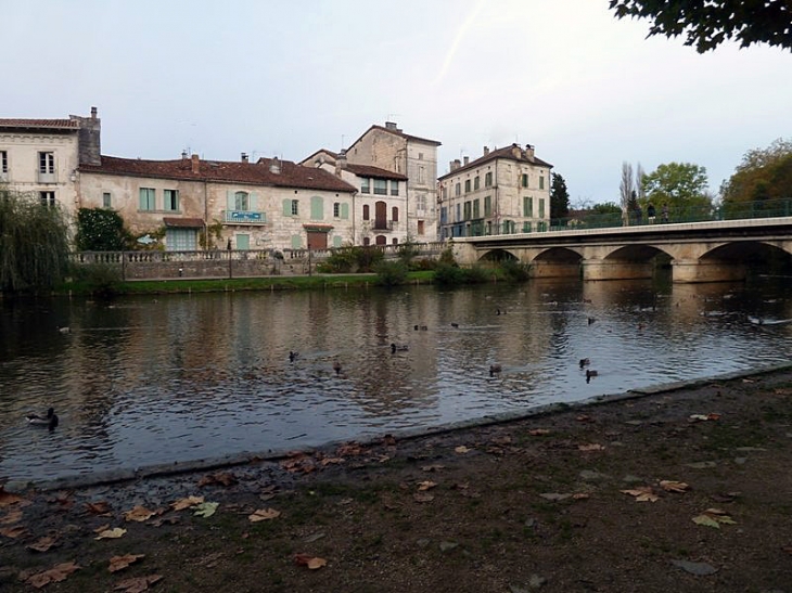 Les rives de la Dronne - Brantôme