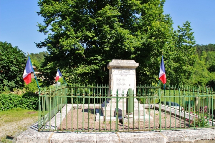 Monument-aux-Morts - Bussac