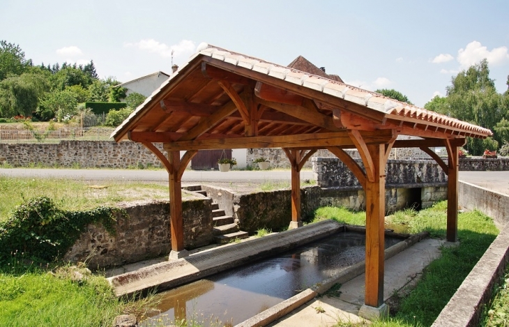 Lavoir  - Bussière-Badil