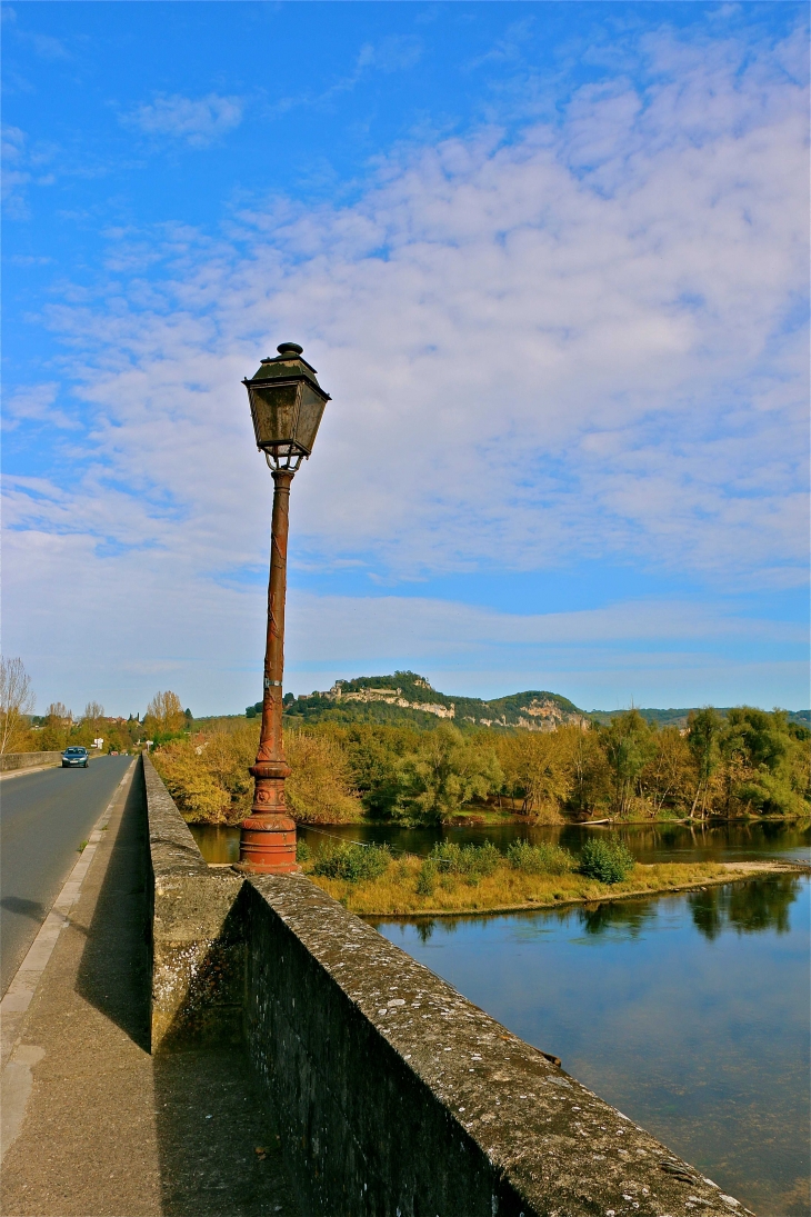 La Dordogne vue du pont - Castelnaud-la-Chapelle