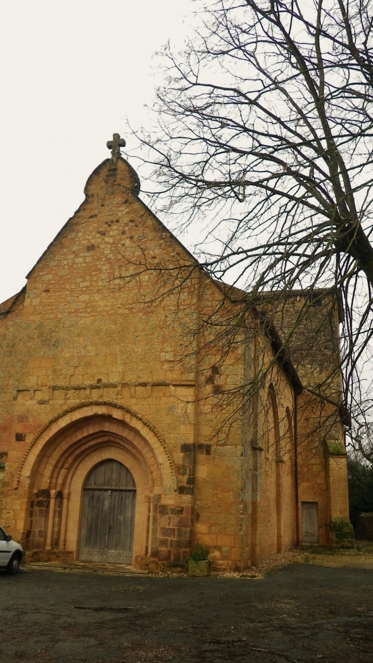 L'église fortifiée XII ème (IMH). - Cendrieux