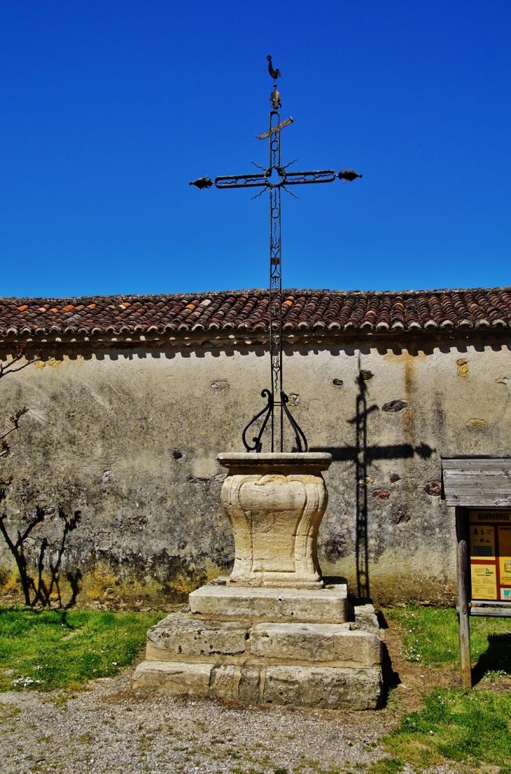 Croix - Cendrieux