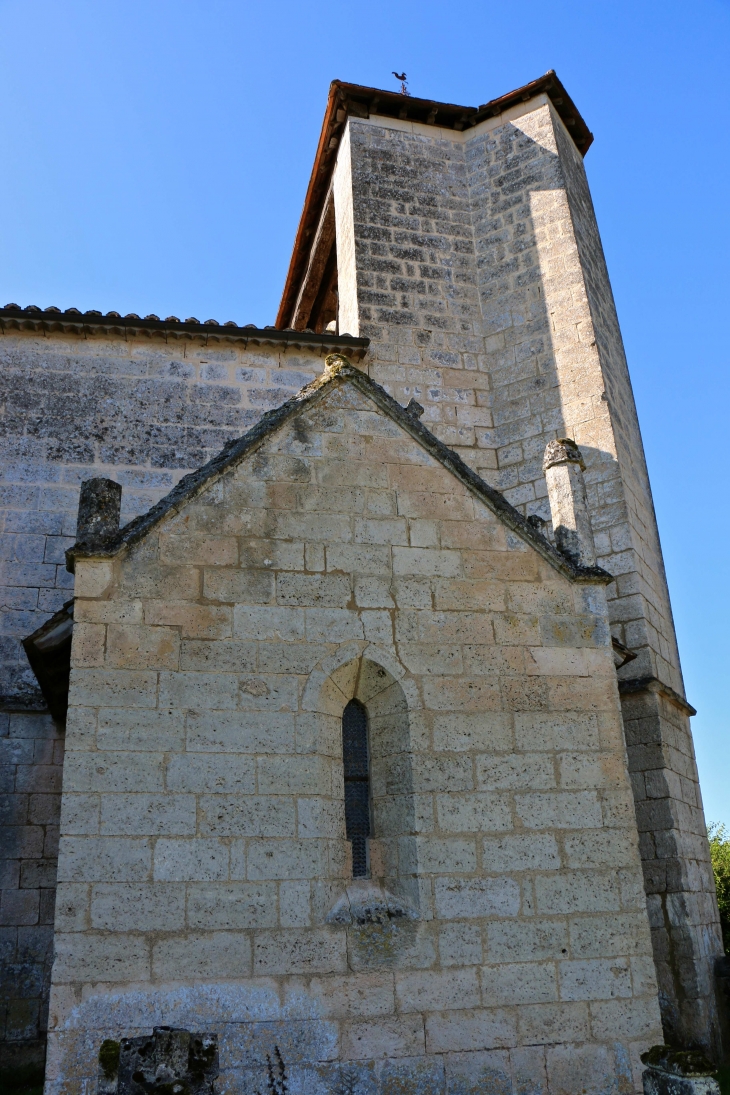 La baptistère de l'église Saint Cybard - Cercles