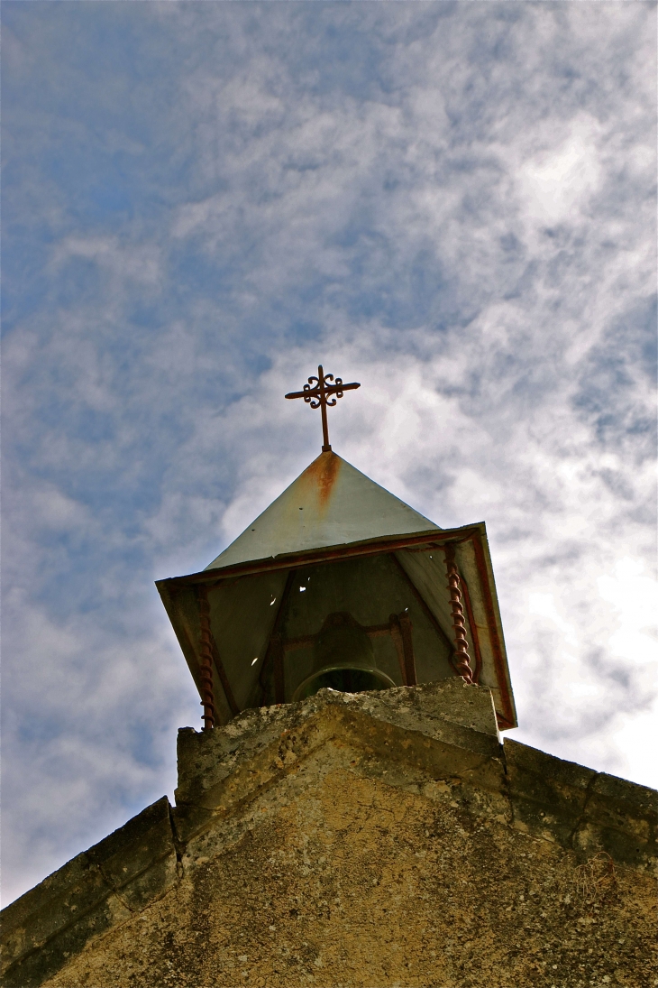 Clocher de la chapelle Notre Dame de Pitié du XIXe siècle - Cercles