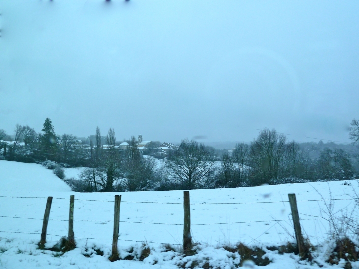 Vue sur le bourg. - Chalagnac