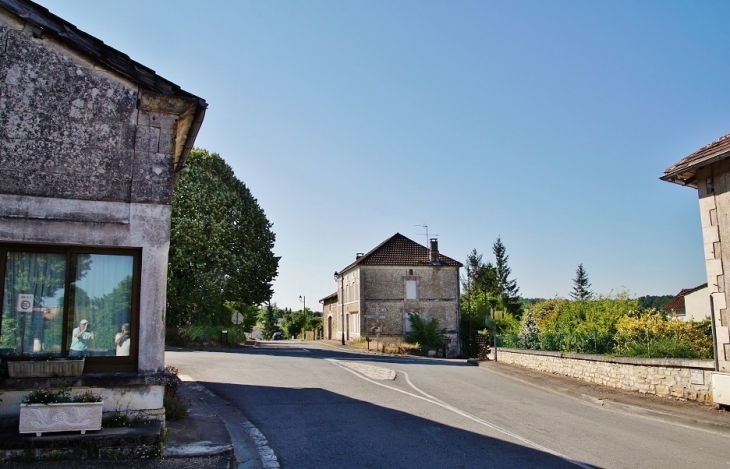 La Commune - Champagnac-de-Belair