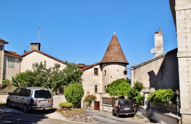 La Commune - Champagnac-de-Belair