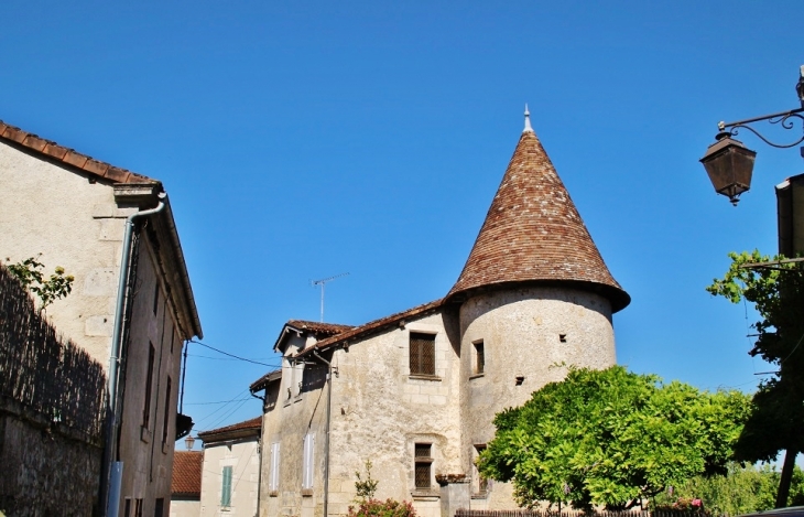 La Commune - Champagnac-de-Belair