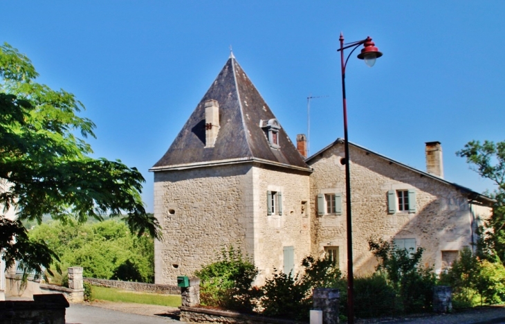 La Commune - Champagnac-de-Belair