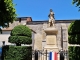 Photo suivante de Champagne-et-Fontaine Monument-aux-Morts