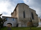 Porche attenant à l'église.