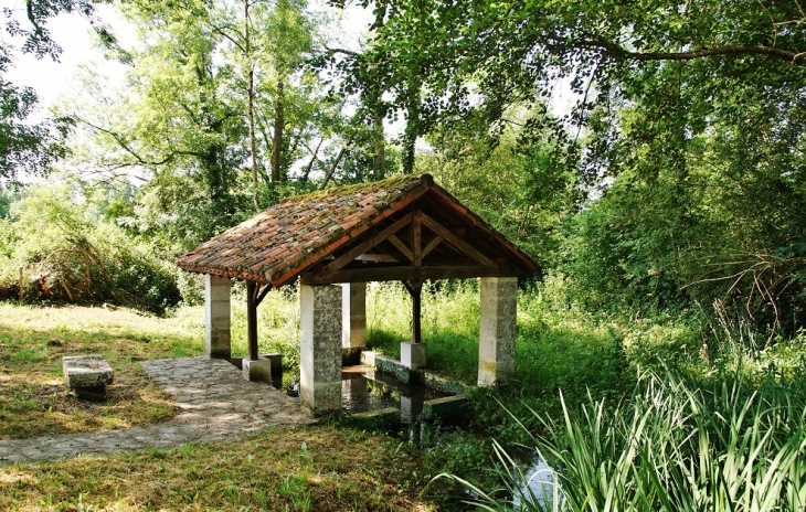 Le Lavoir - Chapdeuil