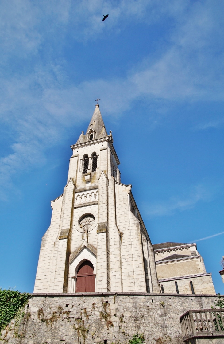 ²église Saint-Julien - Château-l'Évêque