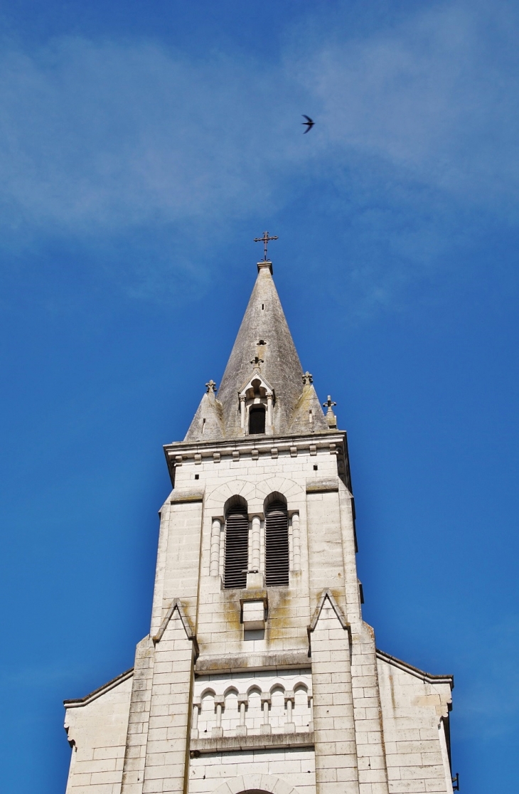 ²église Saint-Julien - Château-l'Évêque