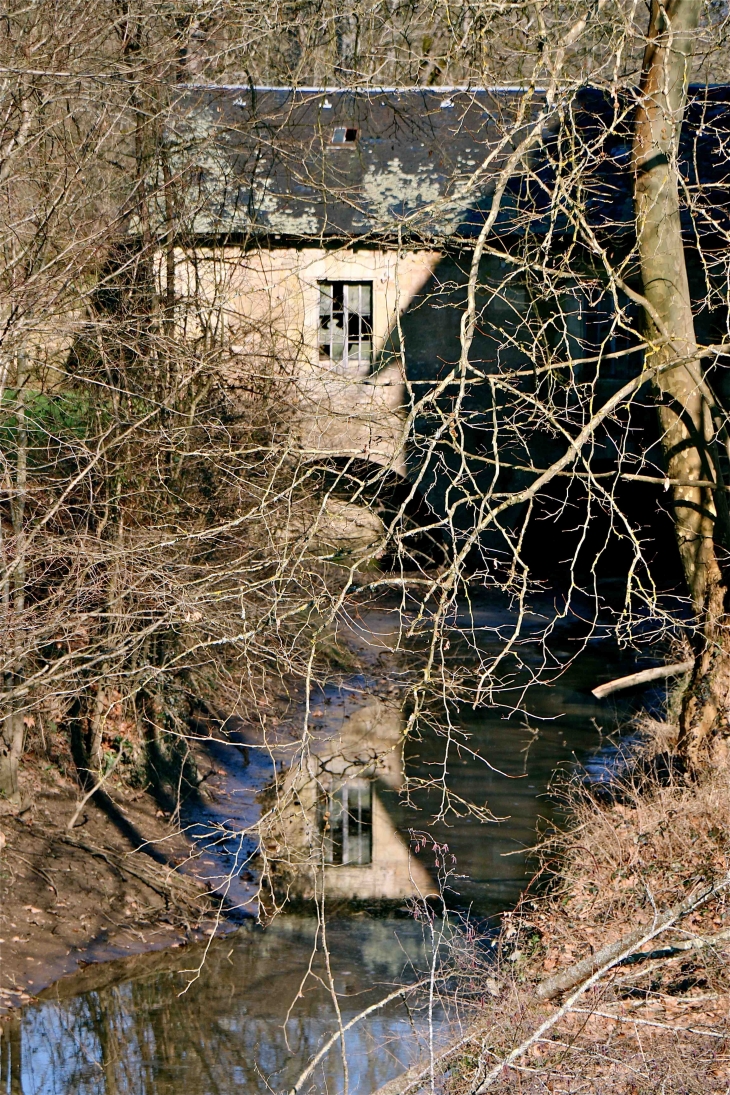 La Minoterie di Temple de l'Eau sur l'Auvézère (1827-1909) - Cherveix-Cubas