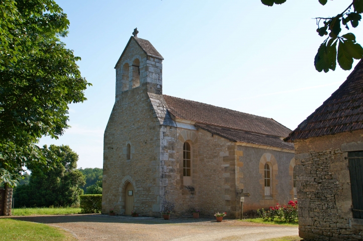 L'église origine ancienne, mais remaniée au XIXe siècle. - Chourgnac